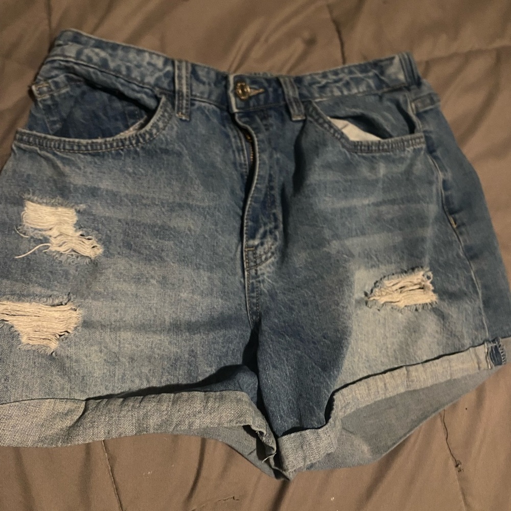 Cute denim shorts